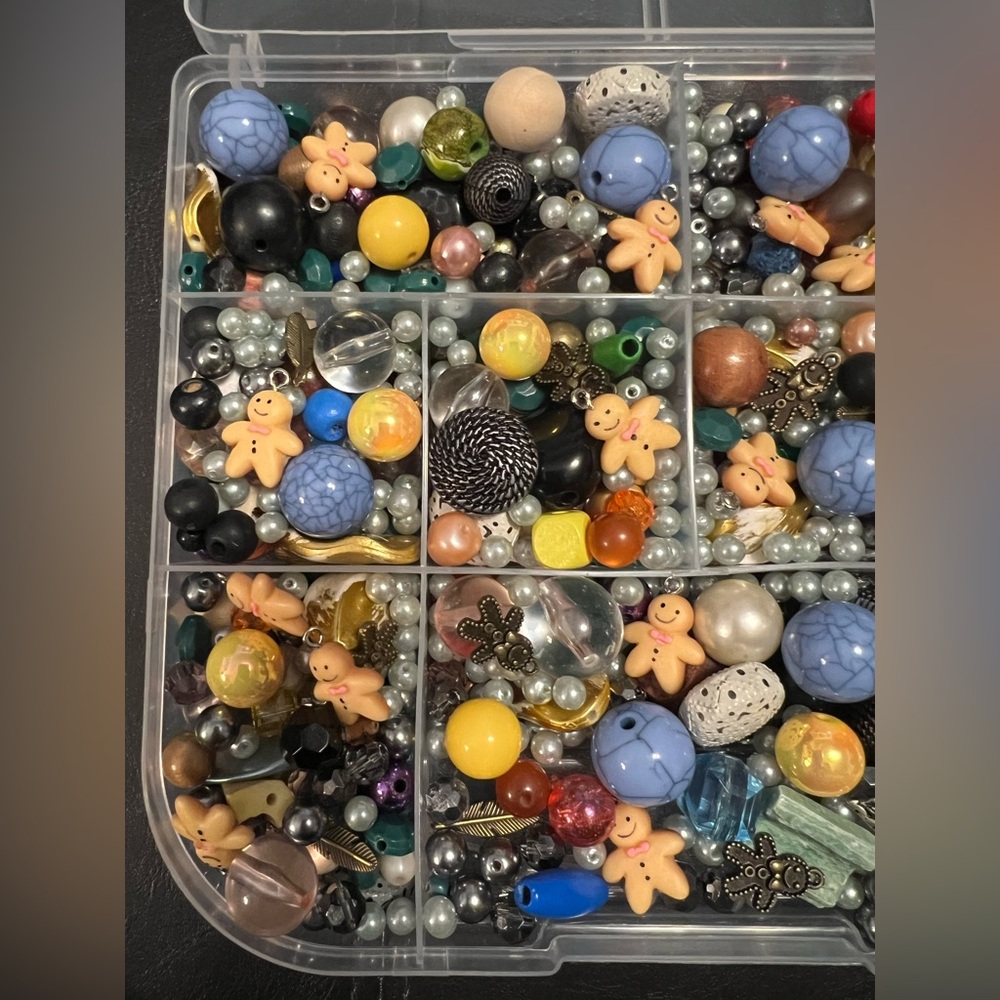 Craft Beads, BUNCH O BEADS SALAD - SWEET, Jewelry Supplies, bulk beads - Picture 3 of 6